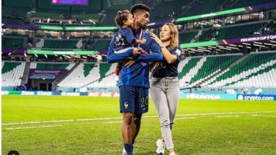 سابرينا دوفاد.. المرأة التي دعمت زوجها في أصعب لحظات نهائي المونديال 