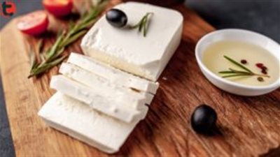 أخصائي تغذية يكشف سرًا خطيرًا عن الجبن المعلب