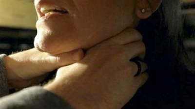 «ذئب بشري» استدرج زوجته وخنقها حتى لفظت أنفاسها الأخيرة