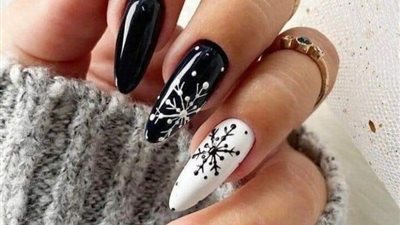  تعرفي على موضة «الجيل بوليش» بأشكال الكريسماس لأظافرك 