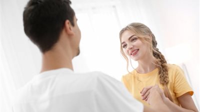 استغلي لغة الجسد في معرفة نواياه الحقيقية