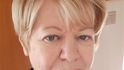 ألينا سبادا تفوز بالدورة الرابعة لـ«بينالي شرم الشيخ للفنون»