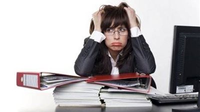 «لو مضغوطة في العمل» تعرفي على كيفية التعامل بطريقة ذكية