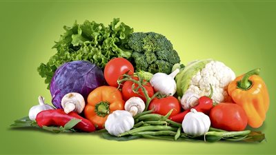 أسعار الخضروات اليوم الخميس.. الطماطم تصل 5.5 جنيه للكيلو	