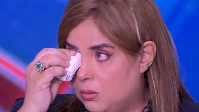 فنانة شهيرة تستغيث: «ابني جعان ومش معايا فلوس أجيب أكل»