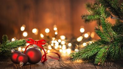 زوجان يطلبان تبرعات 15 مليون دولار لمنع إذاعة أغنية عن الكريسماس