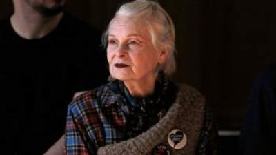 بعد وفاة المصممة البريطانية« فيفيان ويستوود» شاهدي أغرب تصاميمها المثيرة للجدل