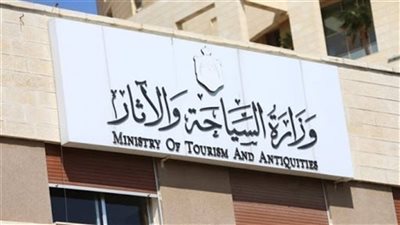 وزارة السياحة: عدم توجيه الأفواج لأي مطاعم غير مرخصة