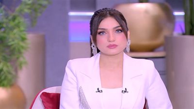 ياسمين عز تنصح الزوجات قبل 2023:« احكي أسرارك لجوزك لأنه الفرعون الكبير»