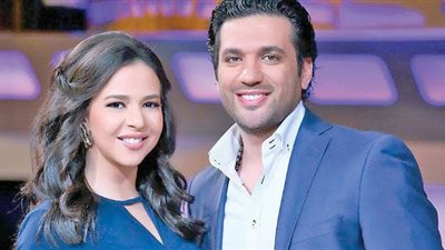«بعد وضع مولودها الأول» صور رومانسية جمعت بين حسن الرداد وإيمي سمير غانم