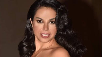 كيف ردت نسرين أمين على متابع هاجمها بسبب «احكي يا شهرزاد»؟