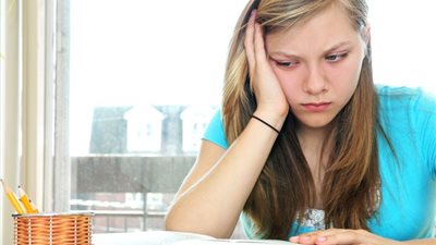 الصحة توجه نصائح للحفاظ على نفسية المراهقين