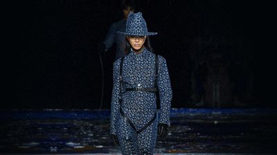 لشتاء 2023| إطلالة الجمبسوت الضيّق بموديلات راقية 