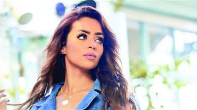 غدير زايد| سطع نجمها بالإعلام ودخلت الدراما التليفزيونية بـ«كعب عالي»