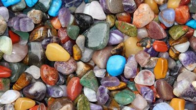 أحجار كريمة تطرد الطاقة السلبية وتمنحك صفاء الذهن (صور)