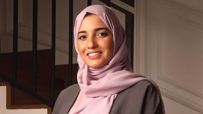 «فاطمة الحربي» خبيرة سيبرانية أذهلت مهندسي أبل