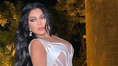 هيفاء وهبي تشعل السوشيال ميديا بجمبسوت كاشف