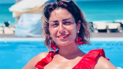 منة فضالي عن محمد رمضان: «شالني وقالي إنتي كام كيلو؟» (فيديو)