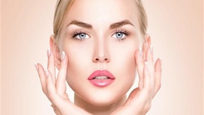 «من أجل جمالك» مكملات غذائية وفيتامينات من الضروري تناولها