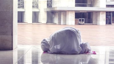فتاوى الجمعة| «الإفتاء»: هذه صيغ الدعاء المقبول والاستغفار في السجود