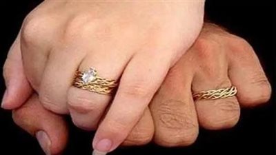 الأزهر: لمس الزوجة ينقض الوضوء في هذه الحالات