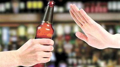 لو ابنك المراهق بيشرب مخدرات وخمور «اعرفي طريقة العلاج المبكر»