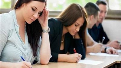 «لبنات الجامعة» 3 مفاتيح لنجاحك وتميزك في الدراسة