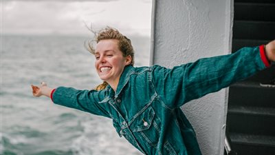 «منها اليوجا والتأمل» طرق لزيادة هرمون الحب في دمك