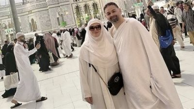 «نشرة السوشيال»  عمرة إلهام شاهين واحتفال حنان ترك