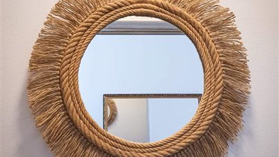 شيماء الكردي| فنانة تشكيلية تبدع الأعمال اليدوية بالخامات الطبيعية (صور)