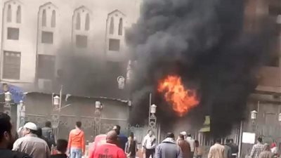 الدخان غطى سماء المطرية| حريق هائل يلتهم مستشفى النور المحمدي (صور)