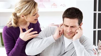 «أبرزهن الحمل والأسد» إناث هذه الأبراج صوتهن عالي في المناقشة