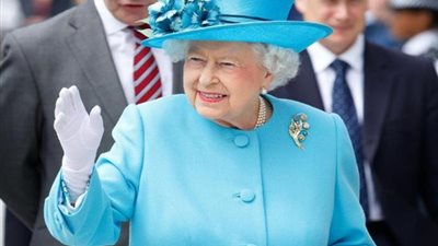 حدث في مثل هذا اليوم│إليزابيث ملكة لبريطانيا وستيلا تطالب بمنع ختان الإناث