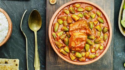 « بخطوات بسيطة» تعرفي على طريقة عمل طاجن البامية