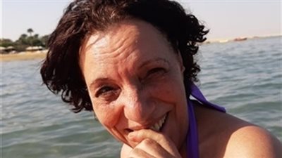 أول تعليق من عارفة عبدالرسول بعد أزمة صورتها بالمايوه