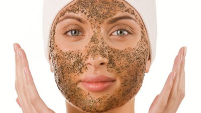«بالقهوة والسكر» خلطات تقشير الجسم للبشرة العادية والجافة والدهنية