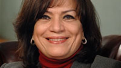 منى ذوالفقار إنجازات حافلة لأبرز المحاميات الرائدات في العالم 