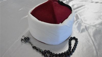 تفسير حلم رؤية داعية ديني في المنام للعزباء والمتزوجة والمطلقة