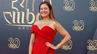 ريا أبي راشد تعيد إطلالة مريم أوزرلي (من الأكثر أناقة؟)