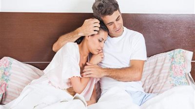 ماذا يفعل الرجل مع زوجته أثناء الدورة الشهرية؟