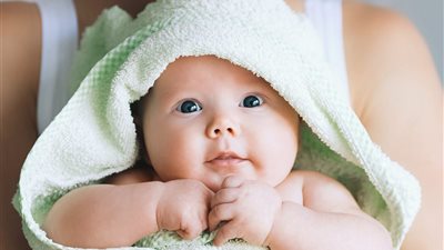 «فن الأمومة»| كيف تعتنين بطفلك بدءًا من فترة الحمل؟