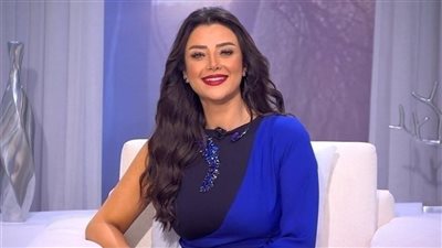 أول رد من رضوى الشربيني على حملة «نص رجالة مصر عاوزة تتجوزها»