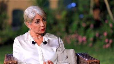 سوسن بدر تحضر العرض الخاص لمسرحية «شارلي تشابلن»