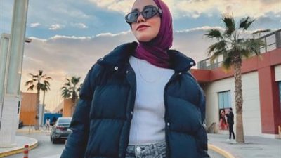 نُسَيْبه عماد «بلوجر» تجمع بين الأناقة والاحتشام