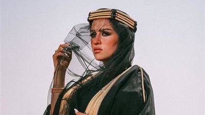 «في يوم التأسيس السعودي» تألقي من وحي أناقة «البلوجرز»