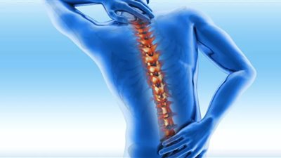 طبيب يكشف أسباب مشاكل العمود الفقري وأعراضها وطرق العلاج (فيديو)