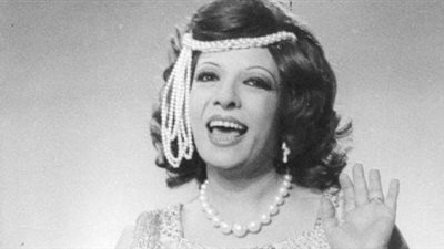 شريفة فاضل وحكايتها مع «علقة موت» لفيفي عبده