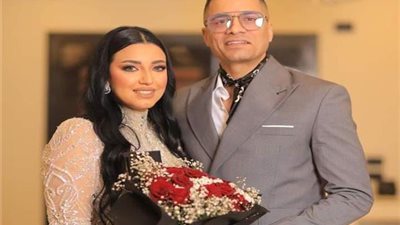 حسن شاكوش يحتفل بزفافه بحضور نجوم الفن والعروس تسجد (صور)