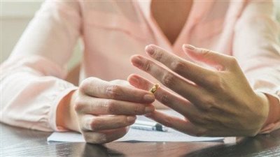 من أرشيف محكمة الأسرة| زوجة تطلب الطلاق بسبب «اللبن»