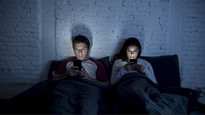 أزهري: 5 دقايق اشربي قهوة مع زوجك حتى لا ينقطع التواصل الأسري